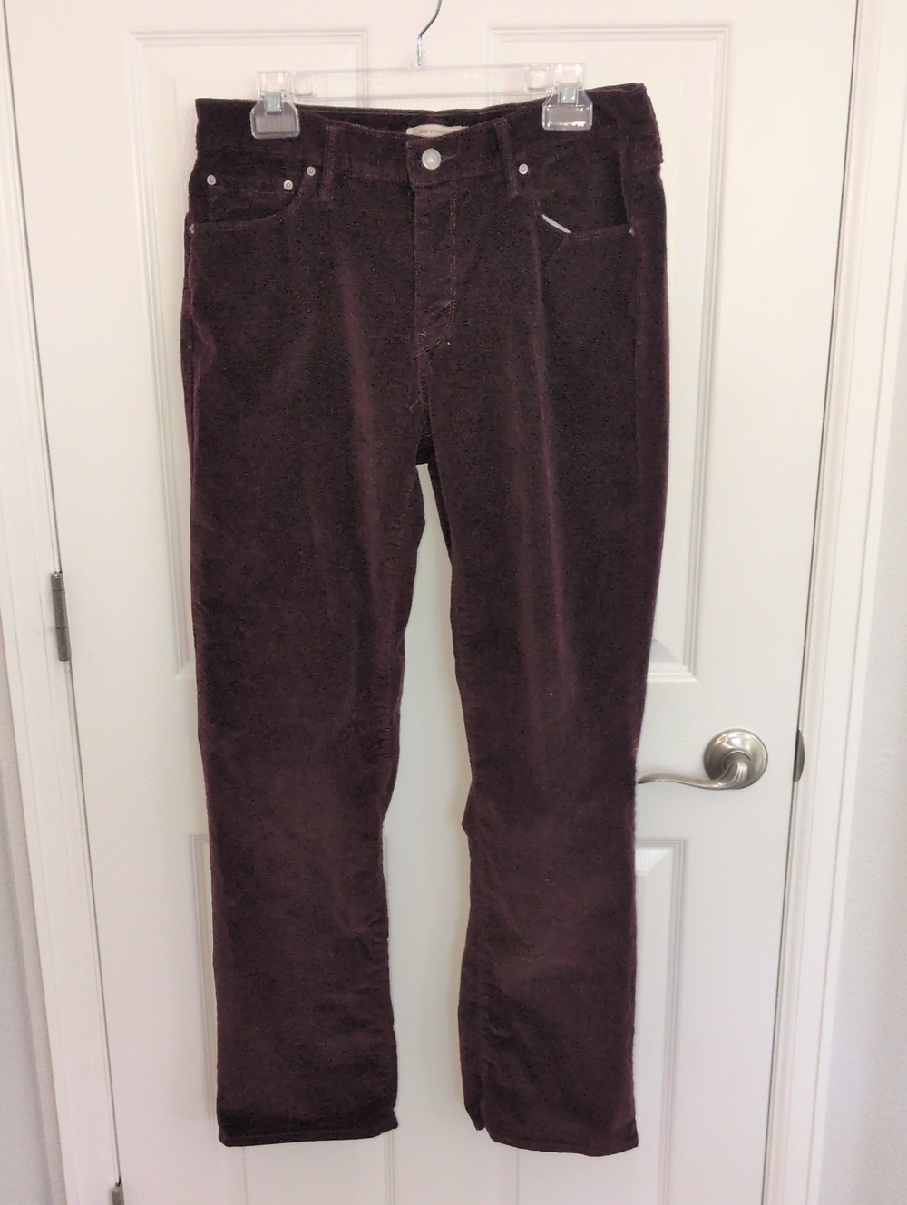 Levi's Women's 505 Straight Burgundy Corduroy Pants - 32